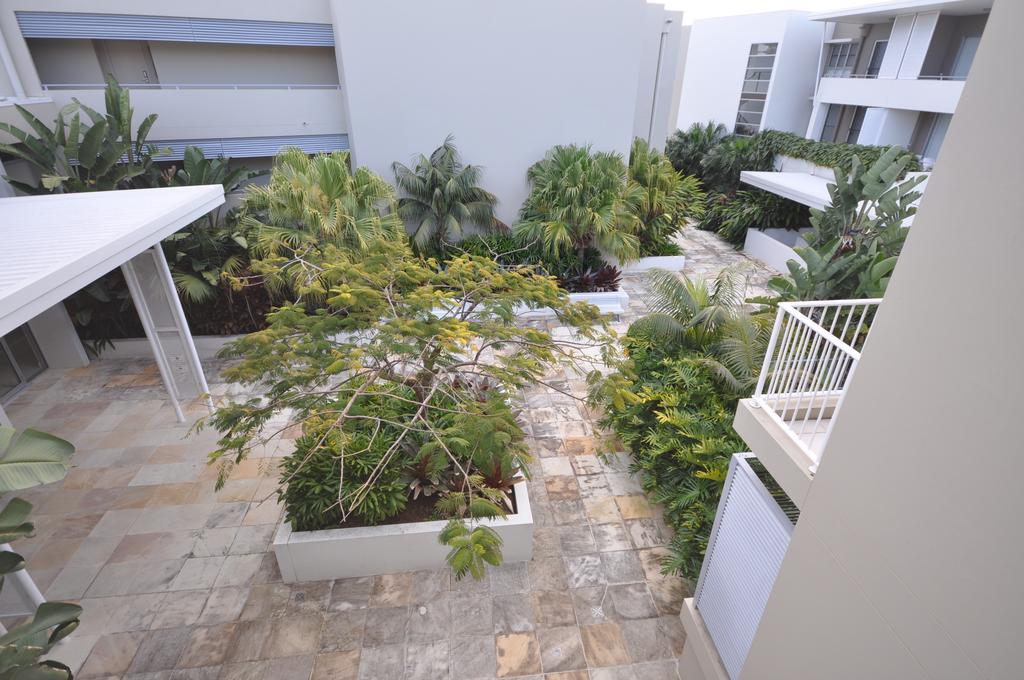 Chancellor Lakeside Apartments Gold Coast Exterior photo